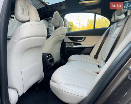 Бежевый Мерседес Е-Класс, объемом двигателя 2 л и пробегом 1 тыс. км за 75900 $, фото 24 на Automoto.ua