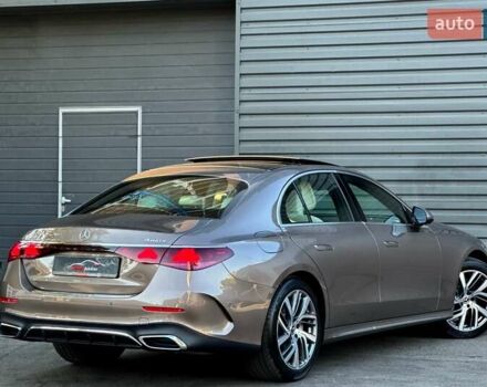 Бежевый Мерседес Е-Класс, объемом двигателя 2 л и пробегом 1 тыс. км за 75900 $, фото 8 на Automoto.ua