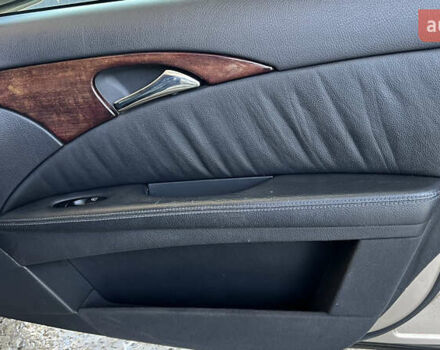 Бежевий Мерседес Е-Клас, об'ємом двигуна 3.22 л та пробігом 268 тис. км за 7950 $, фото 16 на Automoto.ua