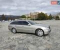 Бежевый Мерседес Е-Класс, объемом двигателя 2.2 л и пробегом 140 тыс. км за 7300 $, фото 2 на Automoto.ua