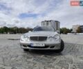 Бежевий Мерседес Е-Клас, об'ємом двигуна 2.2 л та пробігом 140 тис. км за 6800 $, фото 1 на Automoto.ua