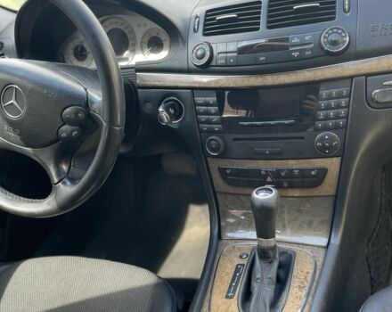 Бежевий Мерседес Е-Клас, об'ємом двигуна 2.2 л та пробігом 430 тис. км за 3300 $, фото 10 на Automoto.ua