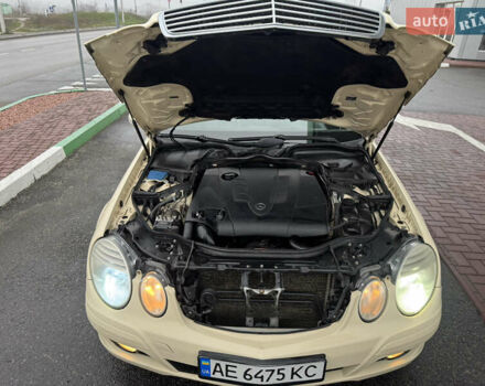 Бежевый Мерседес Е-Класс, объемом двигателя 2.15 л и пробегом 264 тыс. км за 5900 $, фото 15 на Automoto.ua