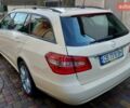Бежевый Мерседес Е-Класс, объемом двигателя 2.2 л и пробегом 350 тыс. км за 12500 $, фото 2 на Automoto.ua