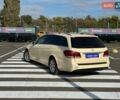 Бежевый Мерседес Е-Класс, объемом двигателя 2.1 л и пробегом 498 тыс. км за 9000 $, фото 5 на Automoto.ua