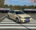 Бежевый Мерседес Е-Класс, объемом двигателя 2.1 л и пробегом 498 тыс. км за 9000 $, фото 2 на Automoto.ua