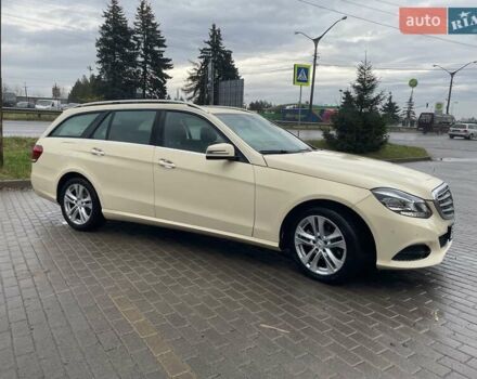 Бежевый Мерседес Е-Класс, объемом двигателя 2.14 л и пробегом 400 тыс. км за 12000 $, фото 2 на Automoto.ua