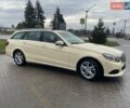 Бежевый Мерседес Е-Класс, объемом двигателя 2.14 л и пробегом 400 тыс. км за 12000 $, фото 2 на Automoto.ua