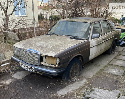 Бежевый Мерседес Е-Класс, объемом двигателя 2 л и пробегом 350 тыс. км за 999 $, фото 1 на Automoto.ua