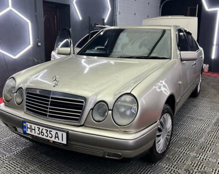 Бежевый Мерседес Е-Класс, объемом двигателя 2.3 л и пробегом 280 тыс. км за 3300 $, фото 1 на Automoto.ua