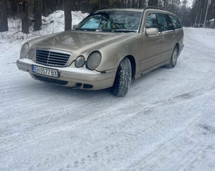 Бежевый Мерседес Е-Класс, объемом двигателя 3 л и пробегом 333 тыс. км за 1850 $, фото 1 на Automoto.ua