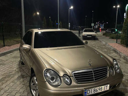 Мерседес Е-Класс 2002 в Кременчуге на Automoto.ua Бежевый Мерседес Е-Класс, объемом двигателя 2.6 л и пробегом 320 тыс. км за 5200 $, фото 1 на Automoto.ua