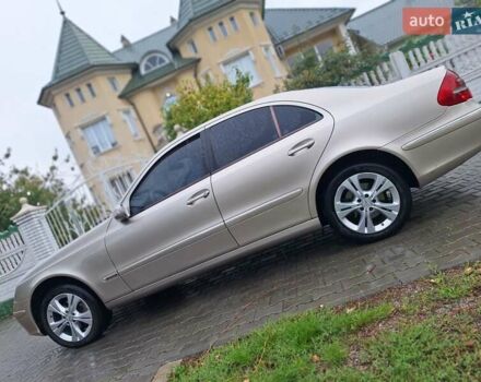 Бежевий Мерседес Е-Клас, об'ємом двигуна 2.69 л та пробігом 375 тис. км за 6300 $, фото 1 на Automoto.ua