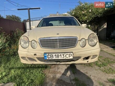 Мерседес Е-Класс 2003 в Козельце на Automoto.ua Бежевый Мерседес Е-Класс, объемом двигателя 2.15 л и пробегом 400 тыс. км за 3500 $, фото 1 на Automoto.ua