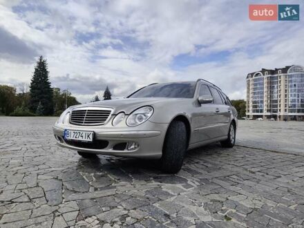 Мерседес Е-Класс 2004 в Кременчуге на Automoto.ua Бежевый Мерседес Е-Класс, объемом двигателя 2.2 л и пробегом 140 тыс. км за 7300 $, фото 1 на Automoto.ua