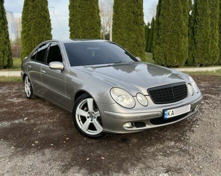 Бежевый Мерседес Е-Класс, объемом двигателя 2.2 л и пробегом 329 тыс. км за 5100 $, фото 1 на Automoto.ua