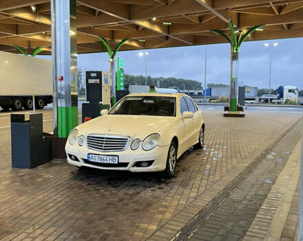 Бежевый Мерседес Е-Класс, объемом двигателя 2.2 л и пробегом 518 тыс. км за 5350 $, фото 1 на Automoto.ua