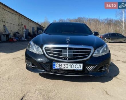 Бежевый Мерседес Е-Класс, объемом двигателя 3.5 л и пробегом 185 тыс. км за 11999 $, фото 1 на Automoto.ua