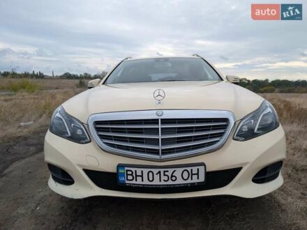 Мерседес Е-Класс 2015 в Одессе на Automoto.ua Бежевый Мерседес Е-Класс, объемом двигателя 2.14 л и пробегом 499 тыс. км за 15000 $, фото 1 на Automoto.ua