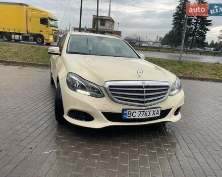 Бежевый Мерседес Е-Класс, объемом двигателя 2.14 л и пробегом 400 тыс. км за 12000 $, фото 1 на Automoto.ua
