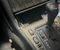 Черный Мерседес Е-Класс, объемом двигателя 3.2 л и пробегом 300 тыс. км за 2000 $, фото 1 на Automoto.ua