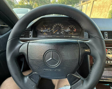 Чорний Мерседес Е-Клас, об'ємом двигуна 2.9 л та пробігом 330 тис. км за 15500 $, фото 58 на Automoto.ua