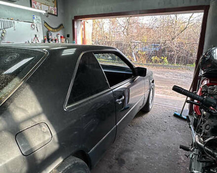 Черный Мерседес Е-Класс, объемом двигателя 2.2 л и пробегом 298 тыс. км за 6500 $, фото 27 на Automoto.ua