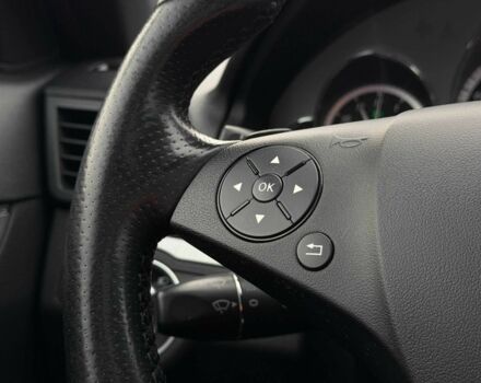 Черный Мерседес Е-Класс, объемом двигателя 3 л и пробегом 190 тыс. км за 13000 $, фото 11 на Automoto.ua