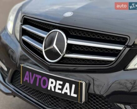 Черный Мерседес Е-Класс, объемом двигателя 3 л и пробегом 190 тыс. км за 13000 $, фото 5 на Automoto.ua