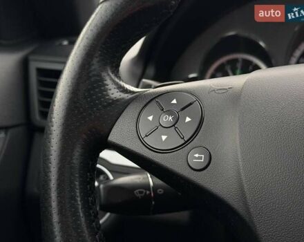 Черный Мерседес Е-Класс, объемом двигателя 3 л и пробегом 190 тыс. км за 13000 $, фото 38 на Automoto.ua