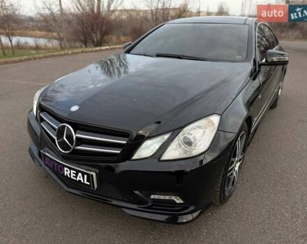 Черный Мерседес Е-Класс, объемом двигателя 3 л и пробегом 190 тыс. км за 13000 $, фото 12 на Automoto.ua