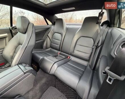 Черный Мерседес Е-Класс, объемом двигателя 3 л и пробегом 190 тыс. км за 13000 $, фото 56 на Automoto.ua