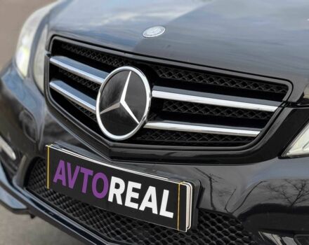 Черный Мерседес Е-Класс, объемом двигателя 3 л и пробегом 190 тыс. км за 13000 $, фото 3 на Automoto.ua