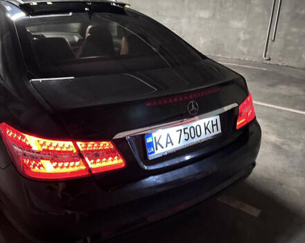 Мерседес Е-Класс 2010 в Кривом Роге на Automoto.ua Черный Мерседес Е-Класс, объемом двигателя 2.99 л и пробегом 180 тыс. км за 15000 $, фото 16 на Automoto.ua