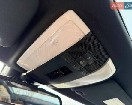 Черный Мерседес Е-Класс, объемом двигателя 3 л и пробегом 190 тыс. км за 13000 $, фото 51 на Automoto.ua