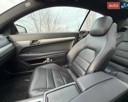 Черный Мерседес Е-Класс, объемом двигателя 3 л и пробегом 190 тыс. км за 13000 $, фото 50 на Automoto.ua