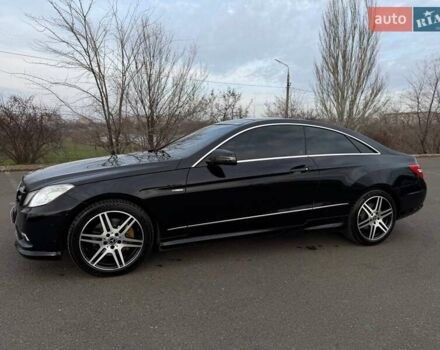 Черный Мерседес Е-Класс, объемом двигателя 3 л и пробегом 190 тыс. км за 13000 $, фото 9 на Automoto.ua