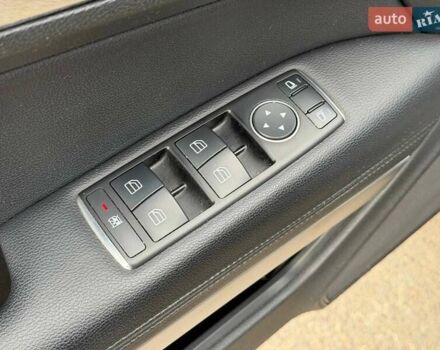 Черный Мерседес Е-Класс, объемом двигателя 3 л и пробегом 190 тыс. км за 13000 $, фото 33 на Automoto.ua
