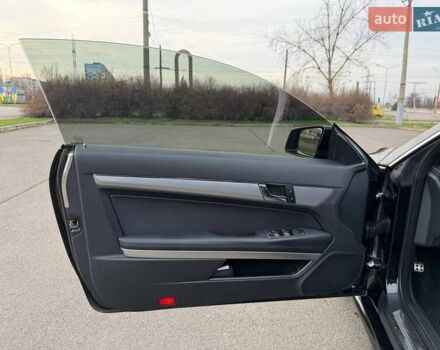 Черный Мерседес Е-Класс, объемом двигателя 3 л и пробегом 190 тыс. км за 13000 $, фото 31 на Automoto.ua