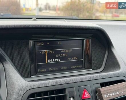 Черный Мерседес Е-Класс, объемом двигателя 3 л и пробегом 190 тыс. км за 13000 $, фото 41 на Automoto.ua