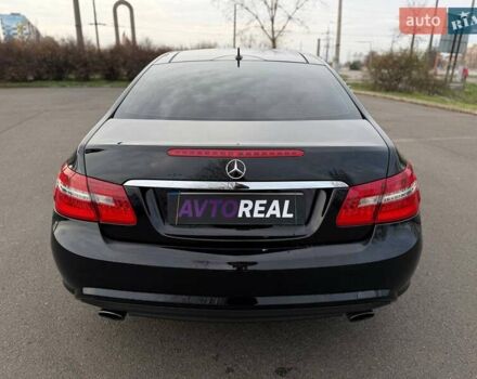 Черный Мерседес Е-Класс, объемом двигателя 3 л и пробегом 190 тыс. км за 13000 $, фото 26 на Automoto.ua
