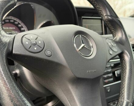 Черный Мерседес Е-Класс, объемом двигателя 3 л и пробегом 190 тыс. км за 13000 $, фото 18 на Automoto.ua