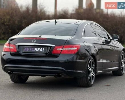 Черный Мерседес Е-Класс, объемом двигателя 3 л и пробегом 190 тыс. км за 13000 $, фото 17 на Automoto.ua