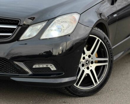 Черный Мерседес Е-Класс, объемом двигателя 3 л и пробегом 190 тыс. км за 13000 $, фото 2 на Automoto.ua