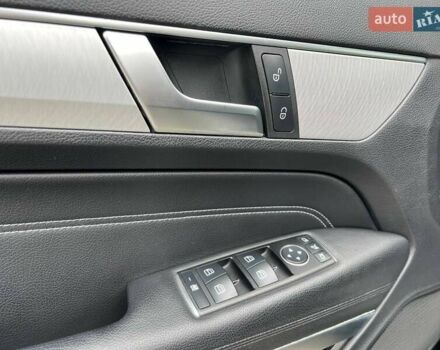 Черный Мерседес Е-Класс, объемом двигателя 2.2 л и пробегом 177 тыс. км за 16700 $, фото 13 на Automoto.ua