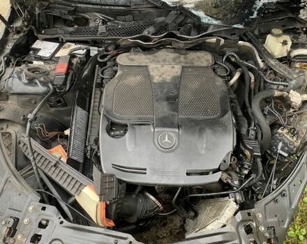 Черный Мерседес Е-Класс, объемом двигателя 0 л и пробегом 100 тыс. км за 2500 $, фото 3 на Automoto.ua