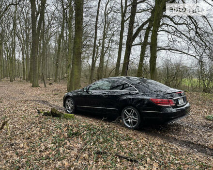 Чорний Мерседес Е-Клас, об'ємом двигуна 3 л та пробігом 150 тис. км за 22000 $, фото 5 на Automoto.ua