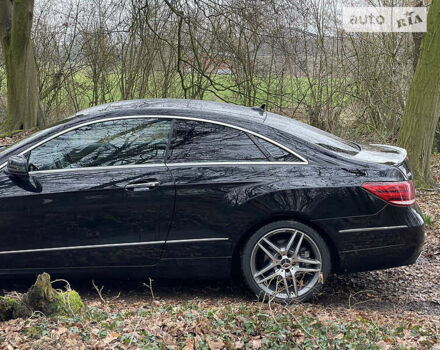 Чорний Мерседес Е-Клас, об'ємом двигуна 3 л та пробігом 150 тис. км за 22000 $, фото 3 на Automoto.ua