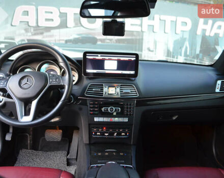 Черный Мерседес Е-Класс, объемом двигателя 2 л и пробегом 128 тыс. км за 17900 $, фото 17 на Automoto.ua