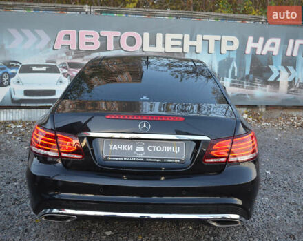 Черный Мерседес Е-Класс, объемом двигателя 2 л и пробегом 128 тыс. км за 17900 $, фото 5 на Automoto.ua